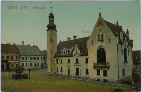 Budova radnice kolem roku 1910. Novou podobu radnice získala po přestavbě v roce 1907 podle  projektu Wilhelma Glingenberga.